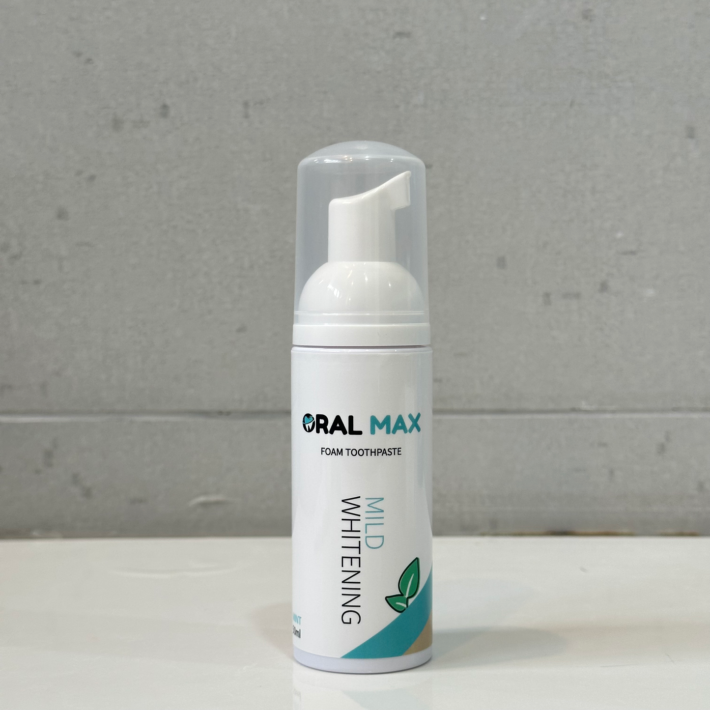 ORAL MAX - Mild Whitening Foam Formula